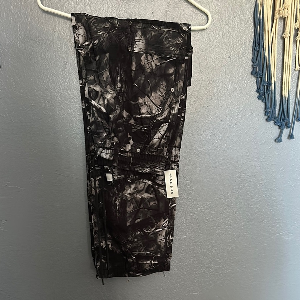 PacSun Monochrome Abstract Pants